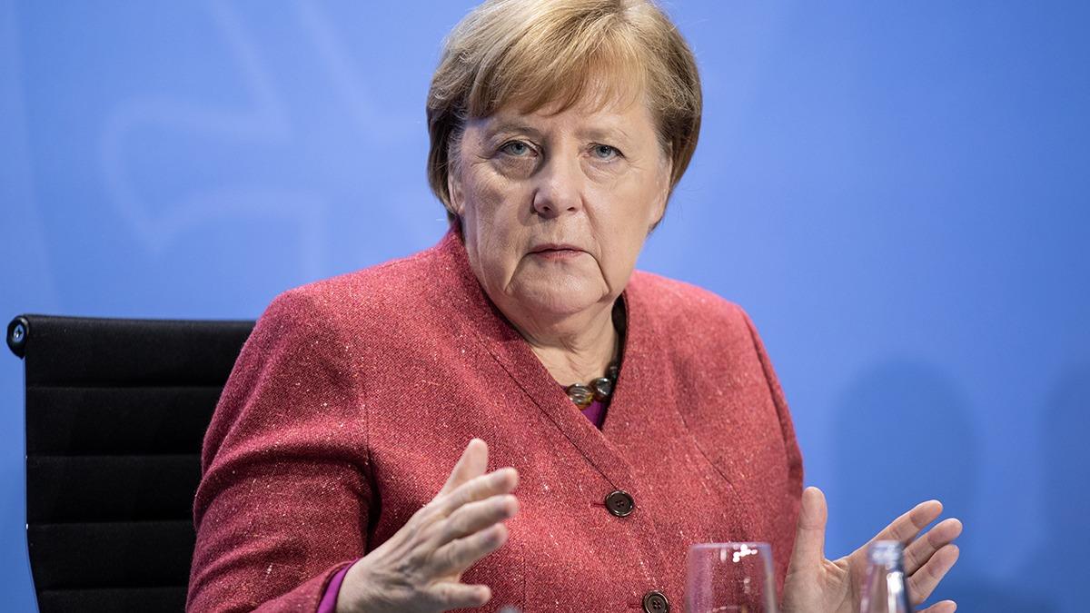 Merkel'den Almanya ekonomisiyle ilgili aklama: Salgn kontrol altna alnrsa...