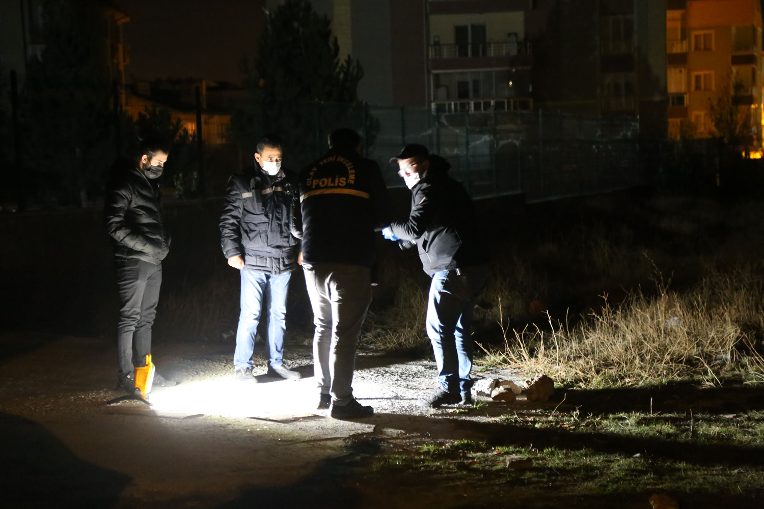 Sivas'ta tedirgin eden patlama sesleri! G�zalt�lar var