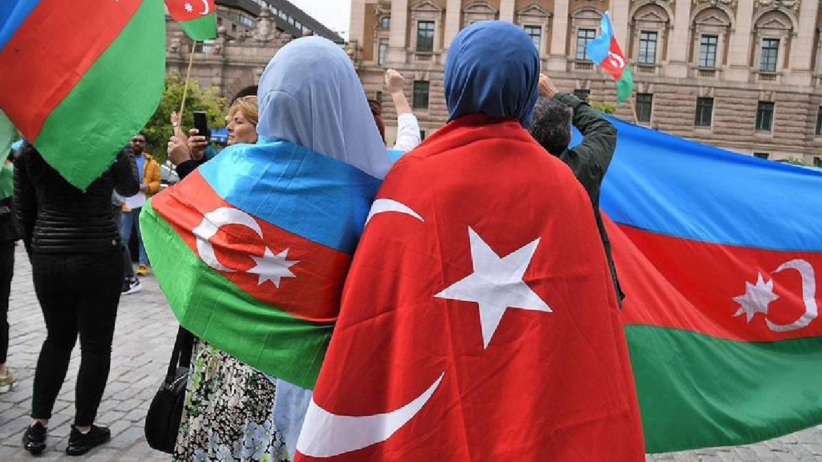 �sve�'te 'Karaba�' dayan��mas�: T�rk milletine minnettar�z