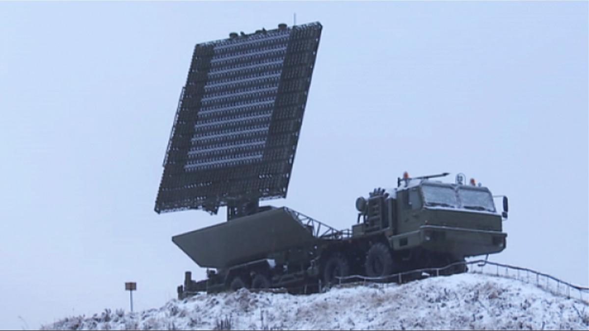 Kuzey Kutbu'nda rekabet kzt: Rusya'dan blgeye Nebo-M radar sistemi