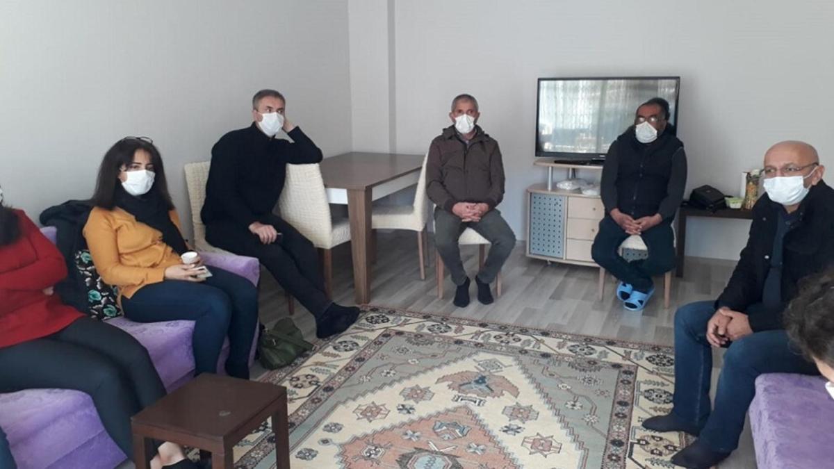HDP'li milletvekilinden, ldrlen PKK'l terristin ailesine taziye ziyareti