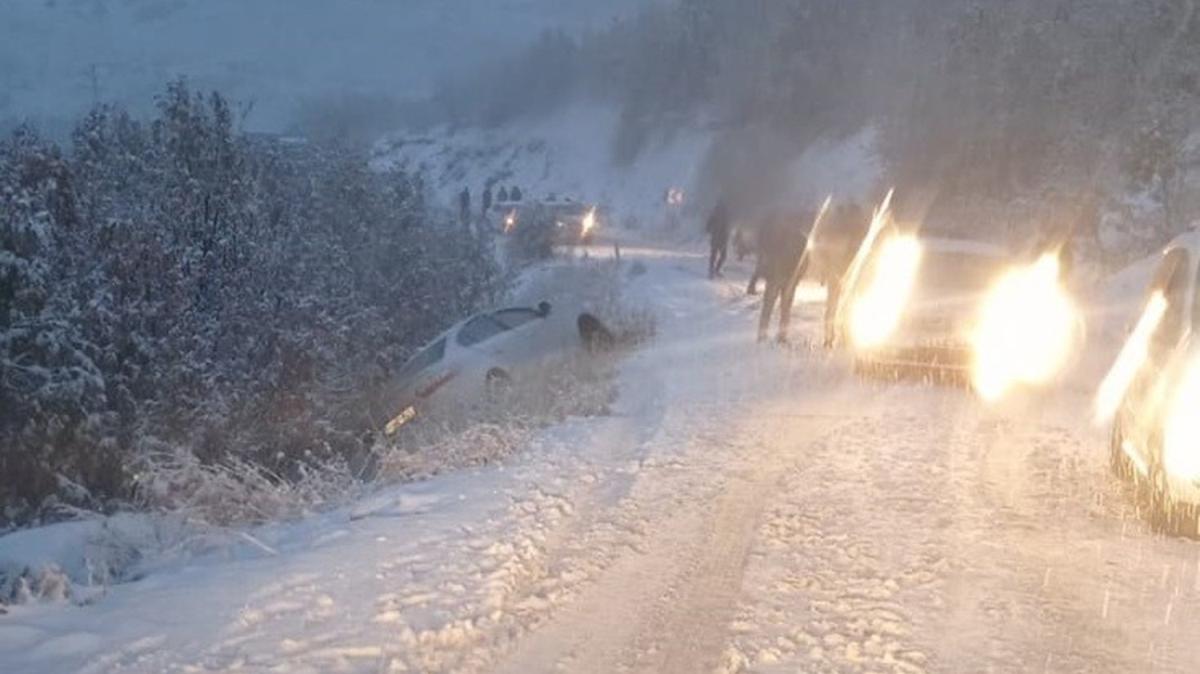 Bingl'de kar yollar kapatt 