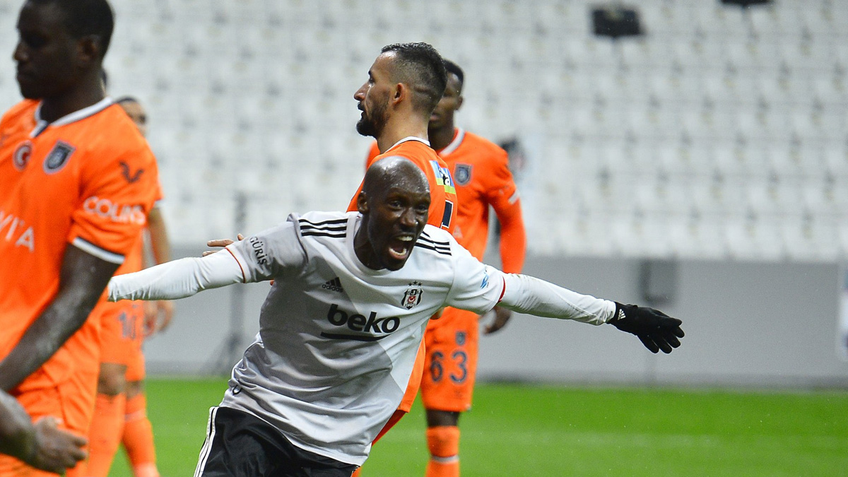 Atiba Hutchinson'dan Fenerbah�e'ye ma� sonu derbi mesaj�