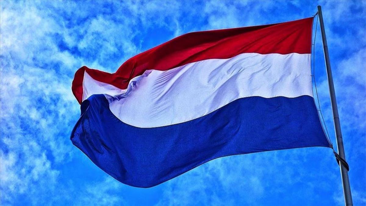 Hollanda'dan Kuzey Irak ve Mali karar