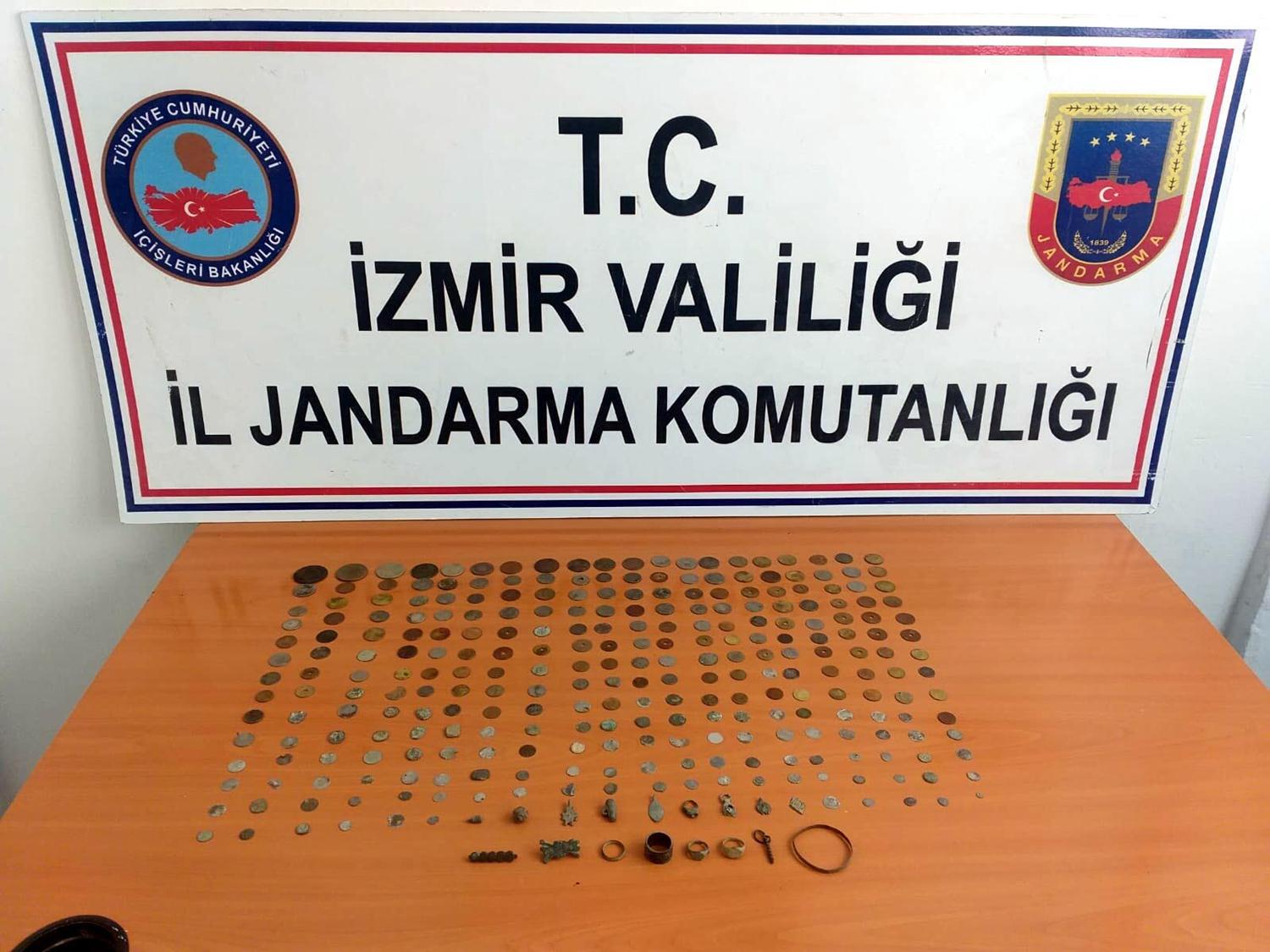 �zmir'de tarihi eser operasyonu