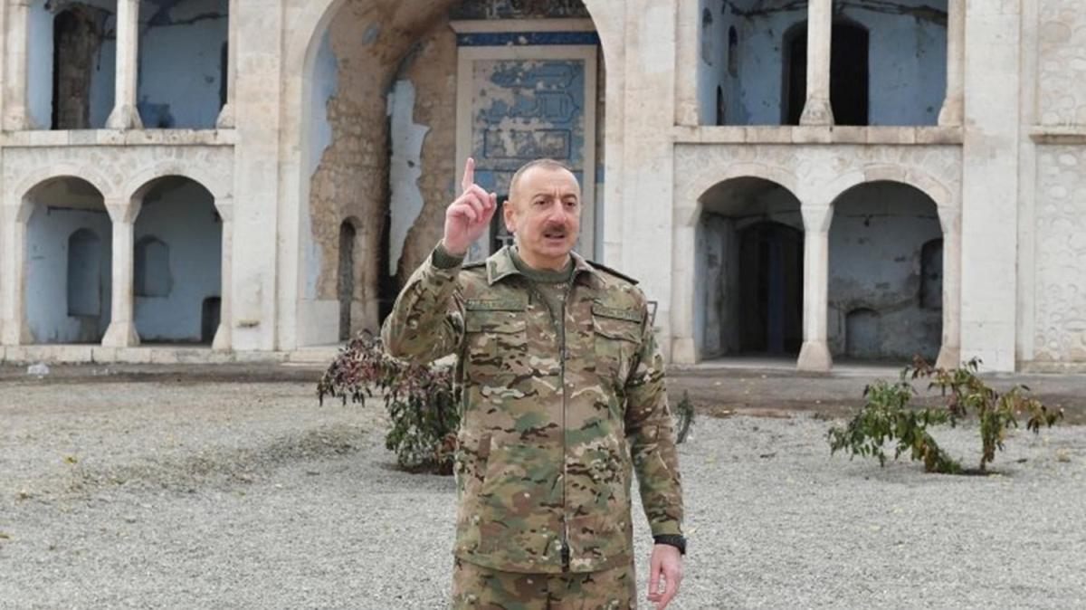 Aliyev'den tokat gibi szler! ''Camilere domuz kafas atanlar m bize ders verecek?''