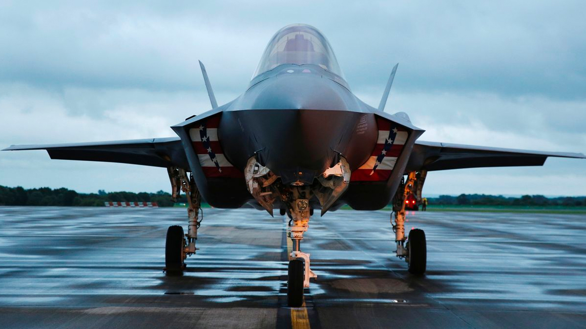 Avrupal� savunma �irketinden G�ney Kore ile ortak seyir f�zesi