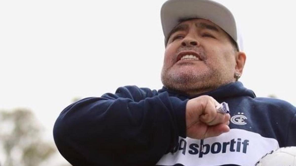 Futbol efsanesi Maradona, hayatn kaybetti