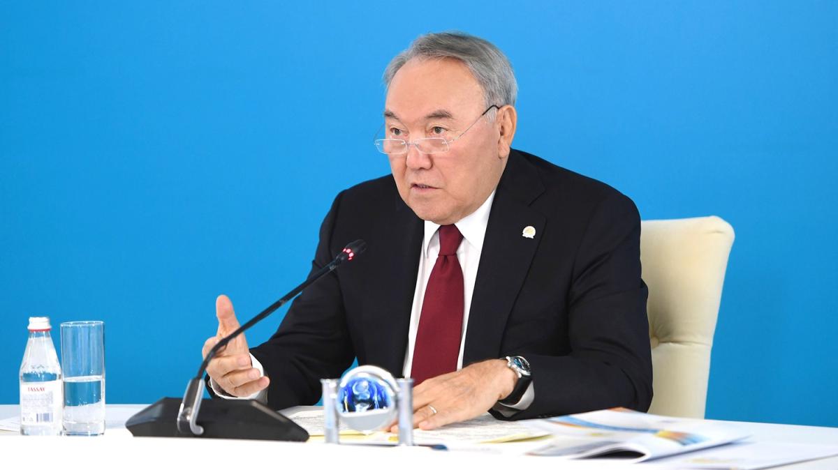 Nazarbayev'den Batl lkelere tepki