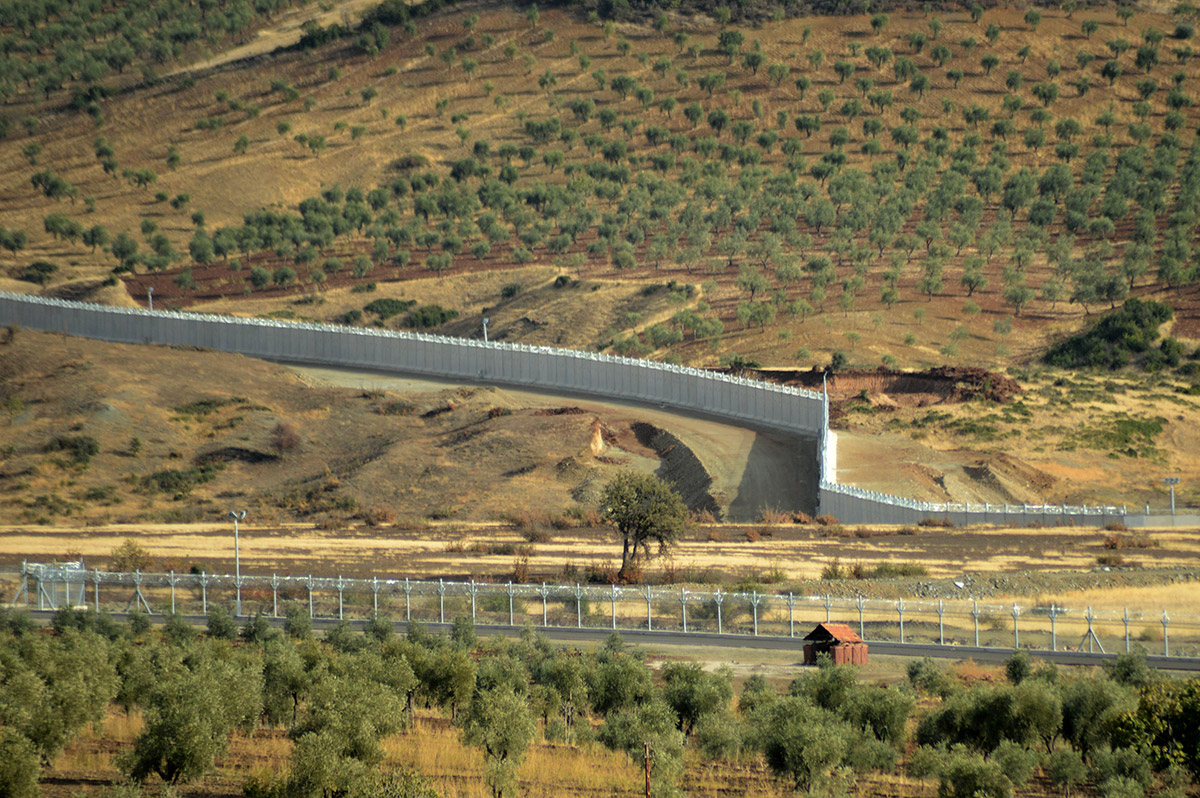 Alt� ilimizi ilgilendiriyor... S�n�ra kuruldu! Tam 832 kilometre