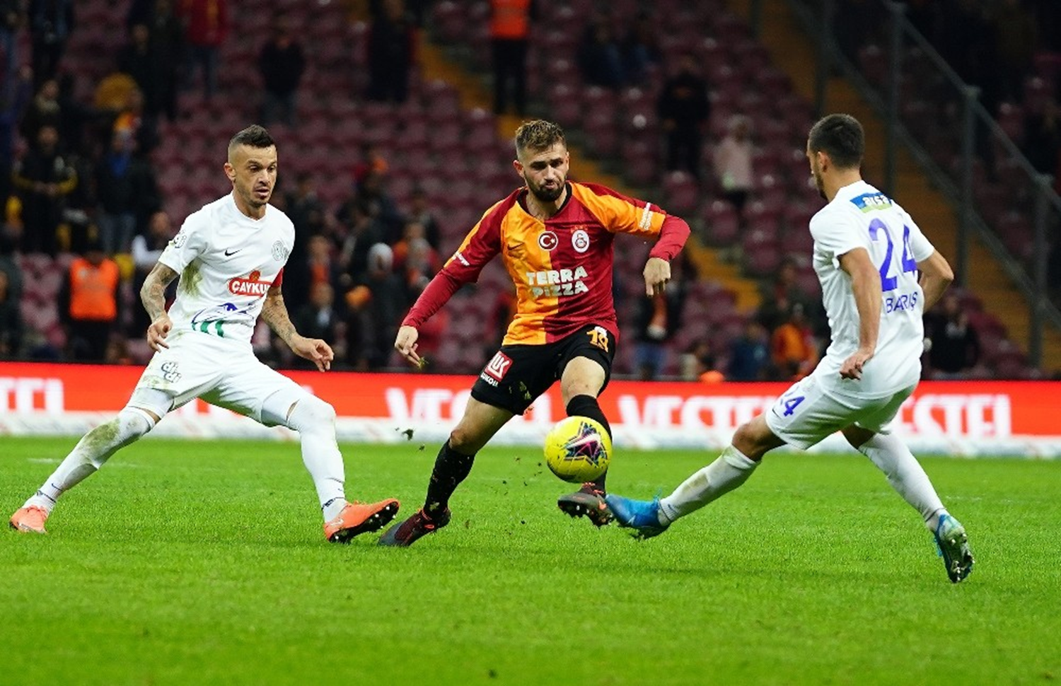 Galatasaray ve Rizespor 39. kez kar�� kar��ya gelecek