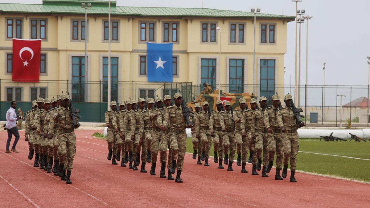 Ktadaki askeri ssne dikkat ektiler: Trkiye, Trke konuacak bir Somali ordusu oluturuyor