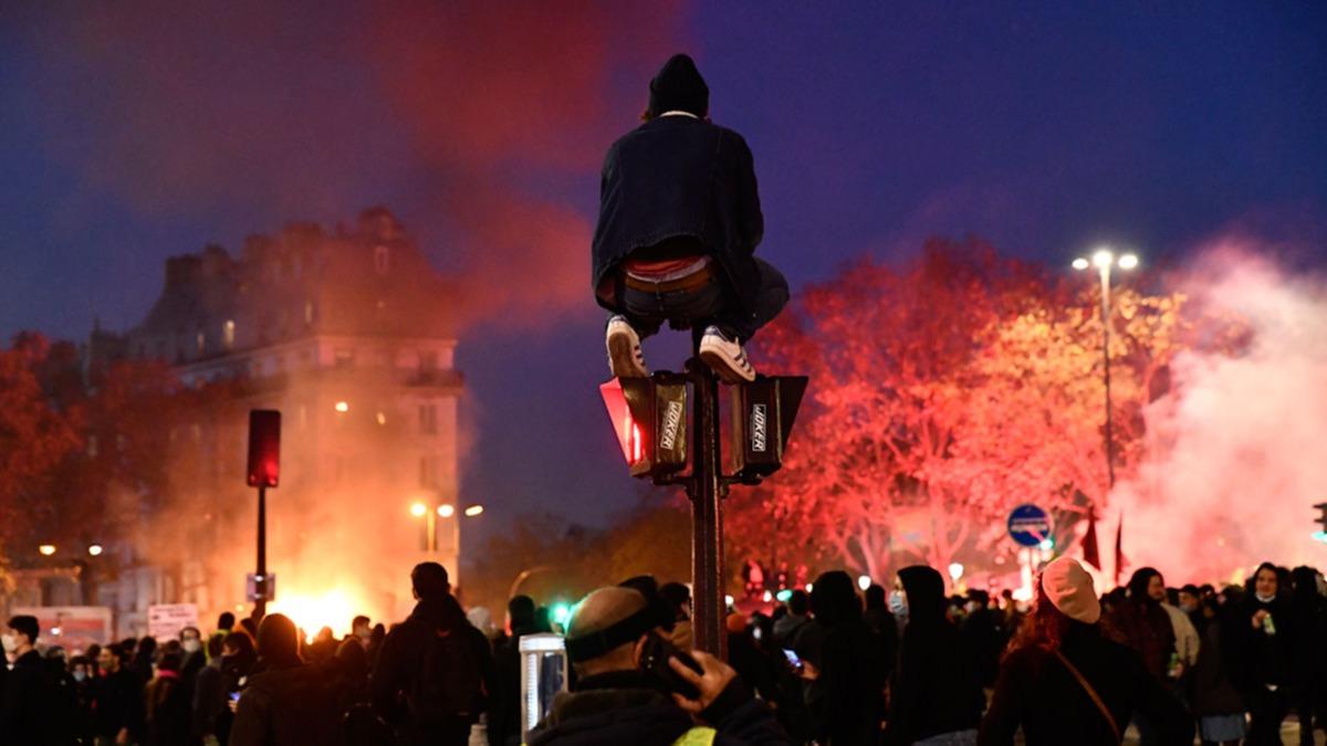 Fransa'da polis iddeti protestosu