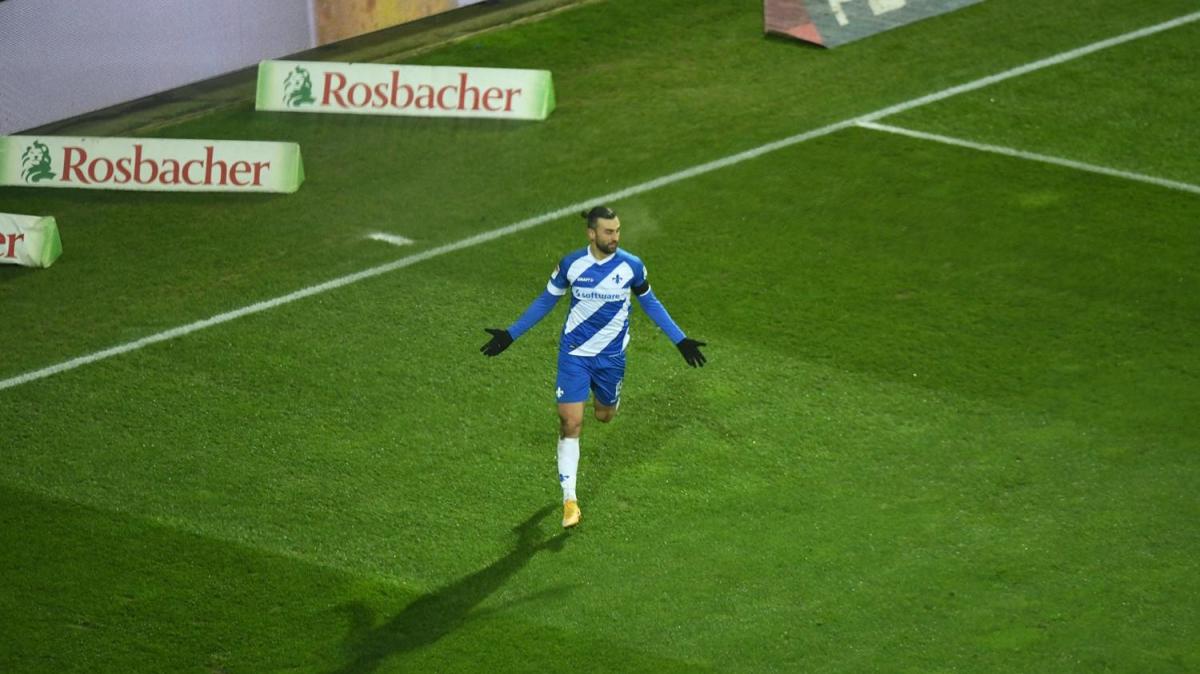 Serdar Dursun'dan 9 mata 6 gol, 3 asist