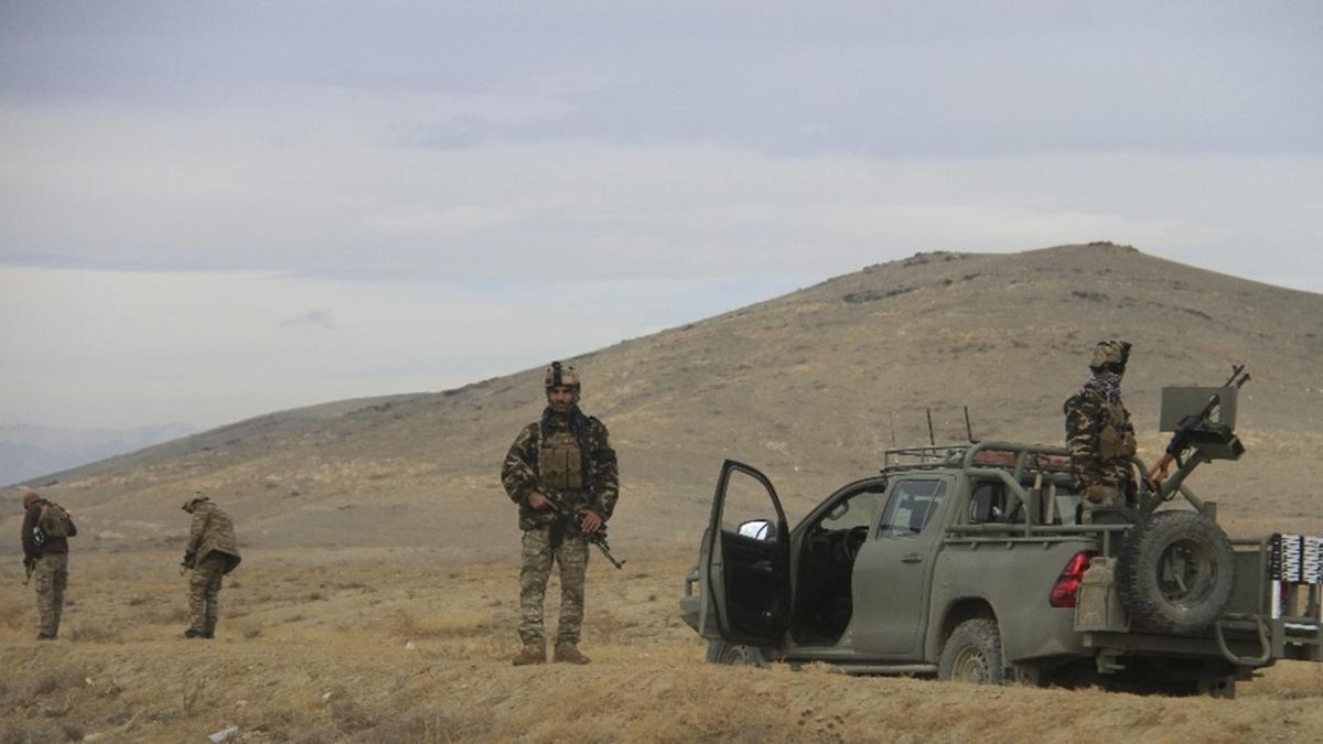 Afganistan'da intihar saldrsnda 10 Afgan askeri ld