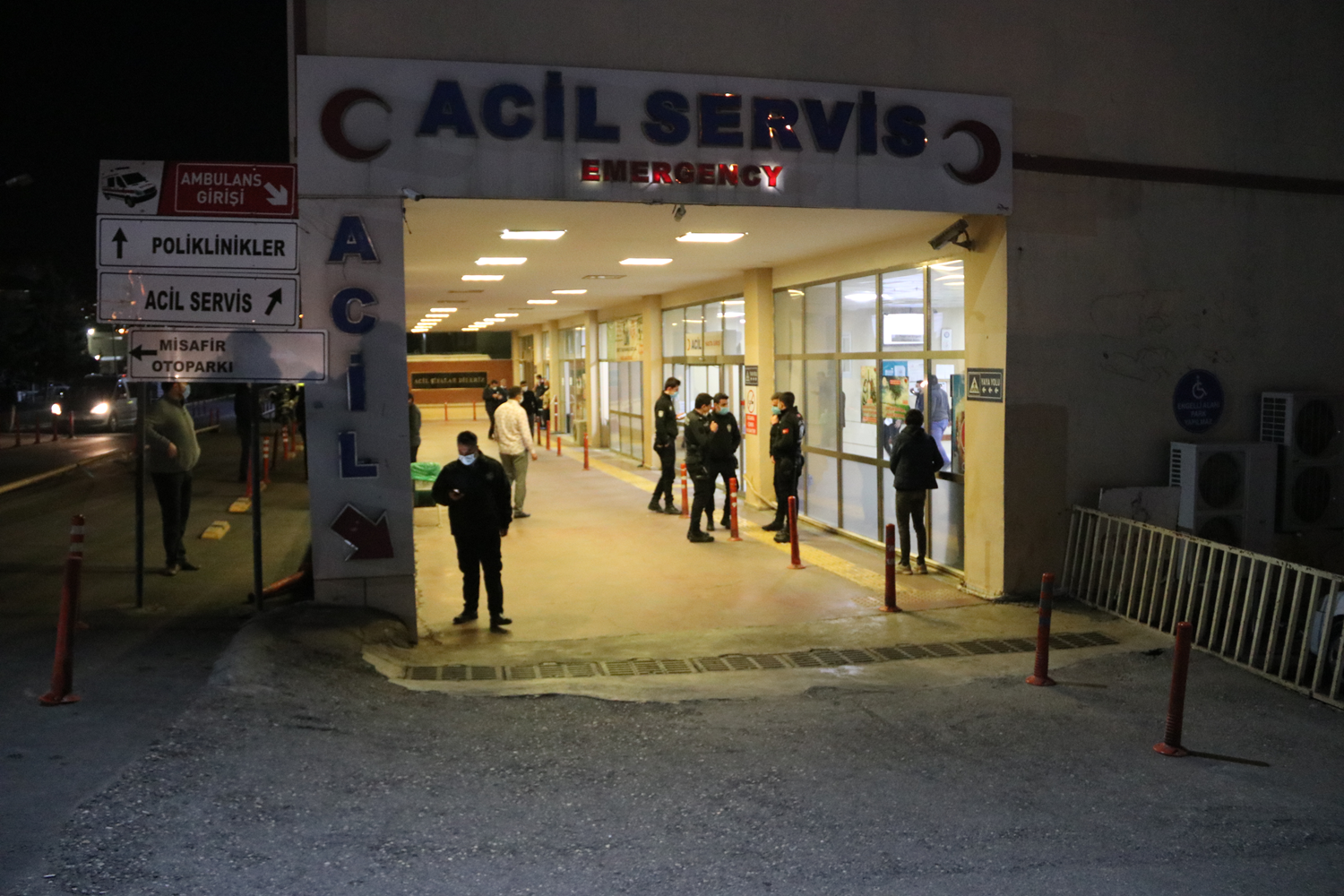 Siverek'te iki aile aras�nda arazi kavgas�: 2 �l�