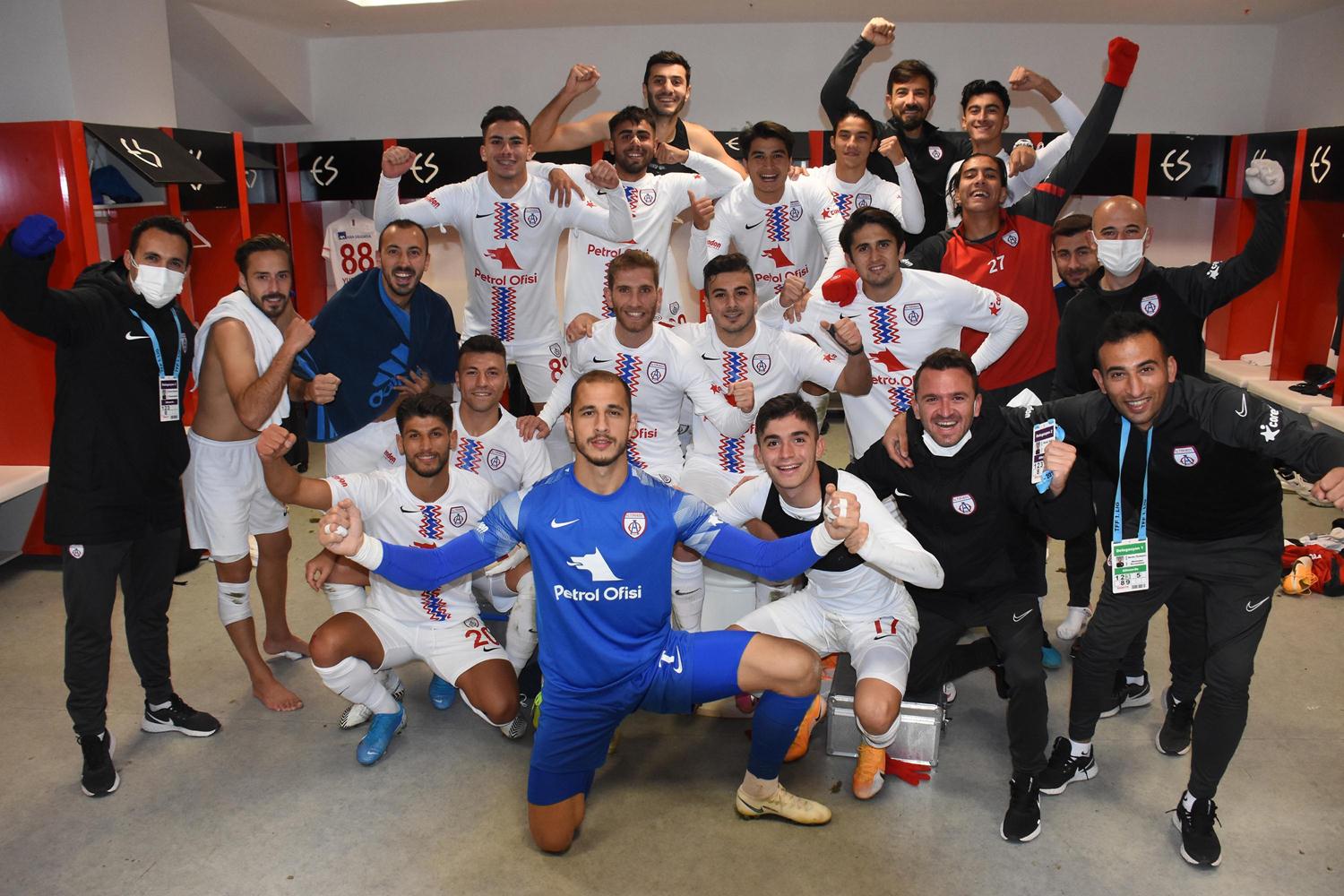 Alt�nordu liderli�ini korudu