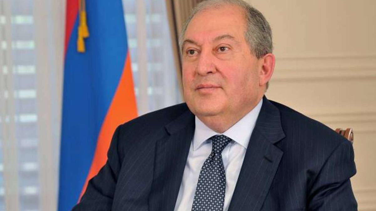 Ermenistan Cumhurbakan Sarkisyan hezimetin faturasn hkmete kesti