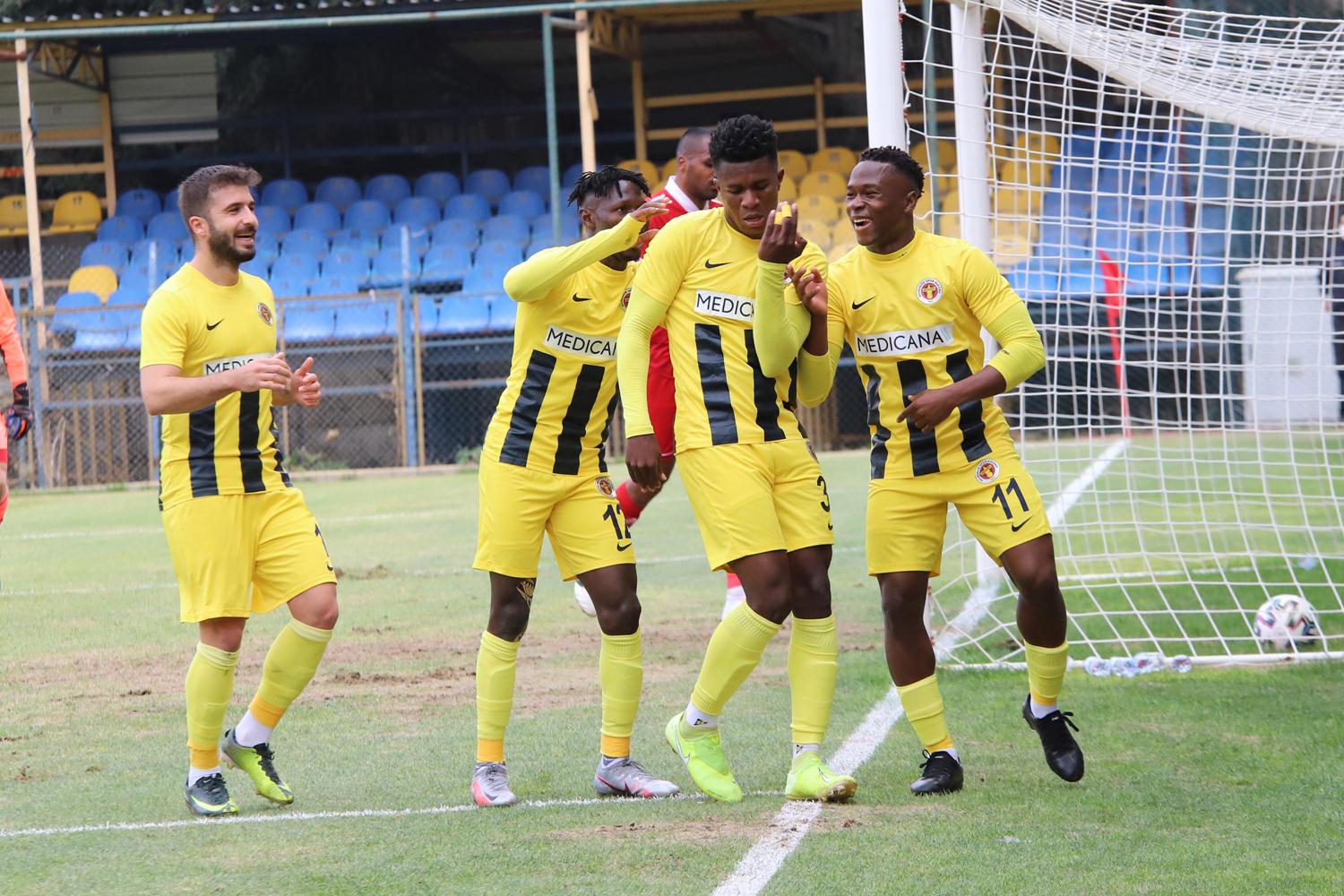 Erteleme ma��n�n kazanan� Menemenspor