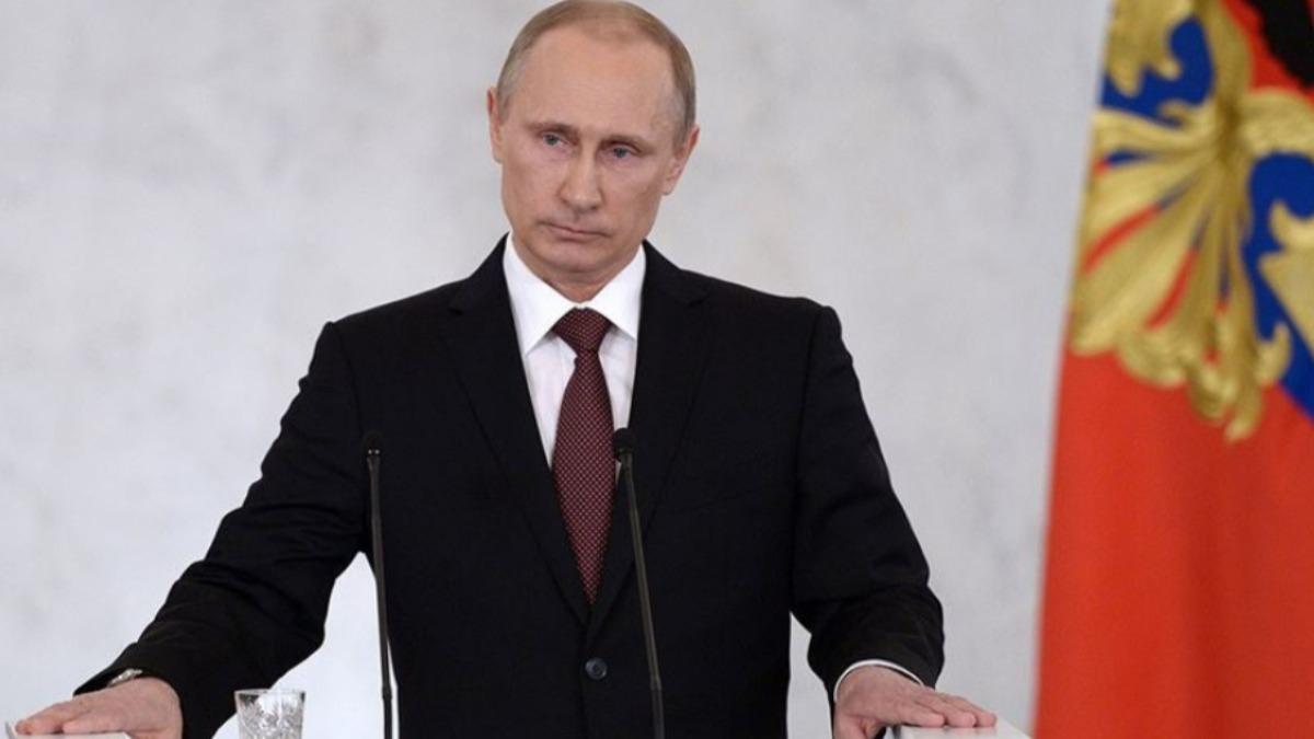 Putin'den petrol aklamas: De geecek