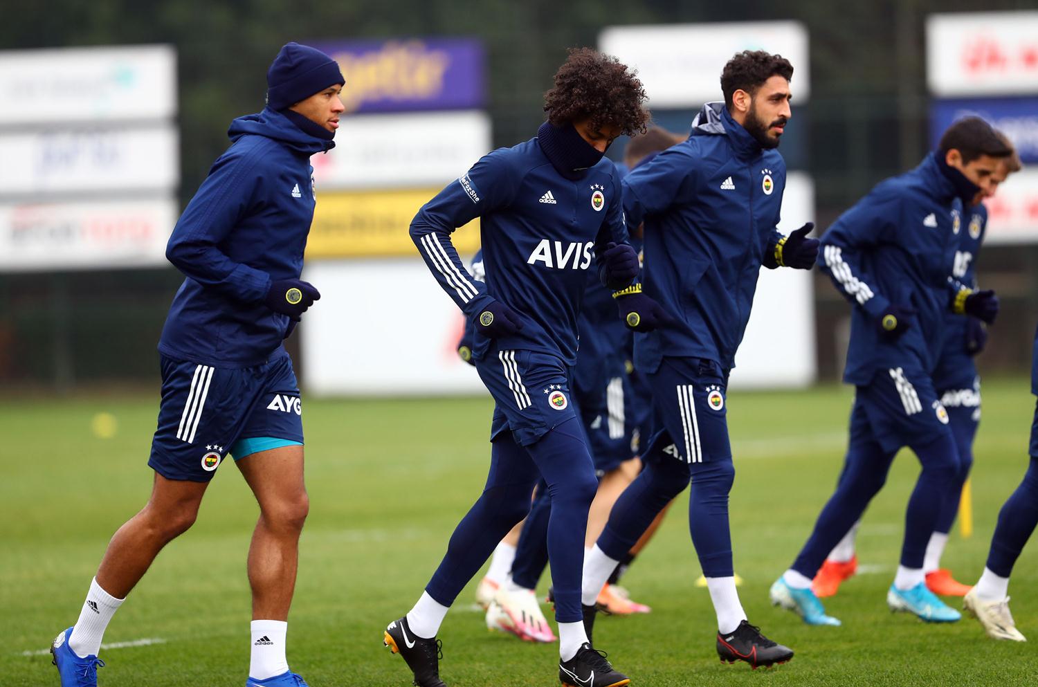 Fenerbah�e'de Tolga Ci�erci sevinci