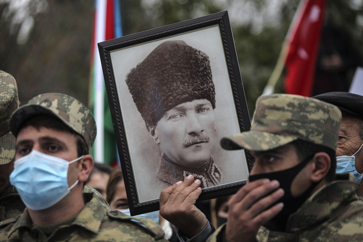 Aliyev'den 'Atatrk' hassasiyeti! 'Zafer Gn'nn tarihi deitirildi