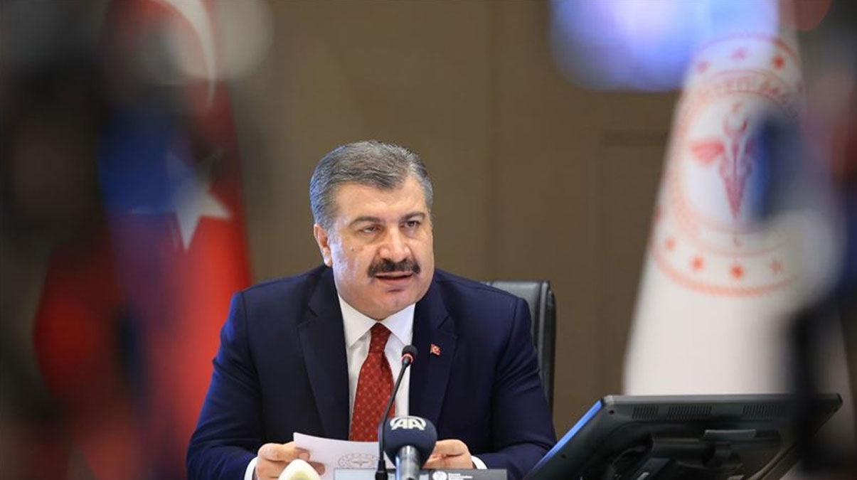 Bakan Koca'dan Kovid-19 a��klamas�: Hasta say�m�z� azaltmak zorunday�z