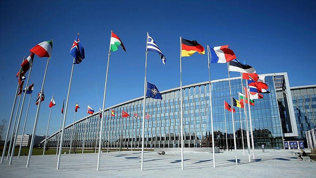 Yunanistan heyeti, NATO Karargah'ndaki toplantya katlmad