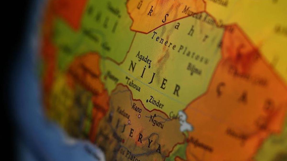 Nijer-Burkina Faso hattnda atma: 2 asker ld