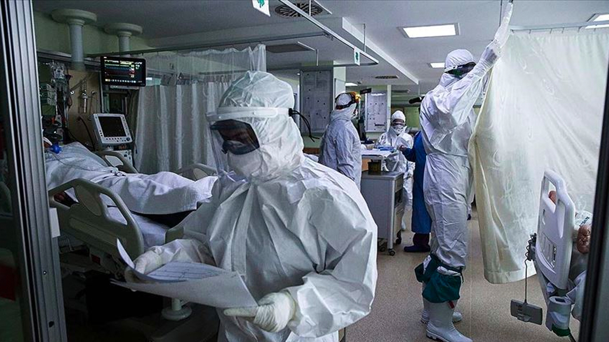 A��r hasta say�s�ndaki art�� h�z� azalma e�iliminde: Bakan Koca'dan �nemli uyar�