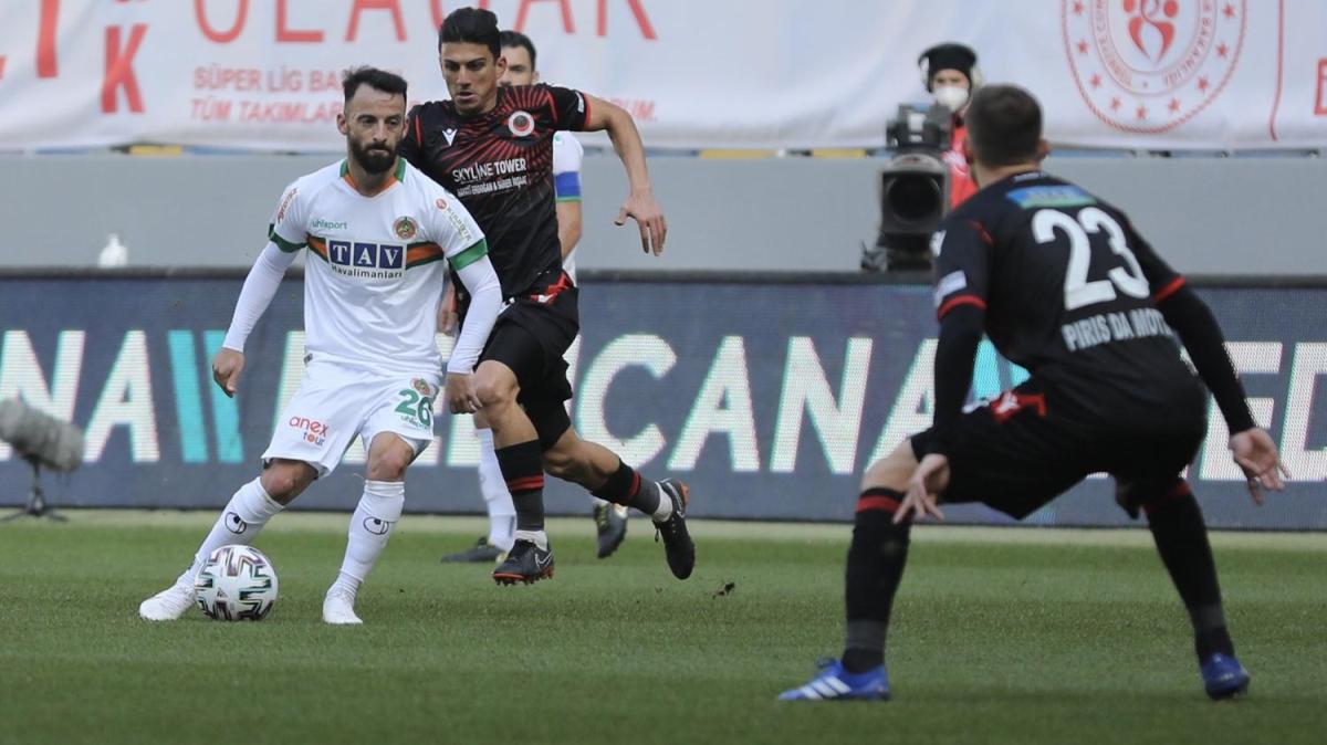 Alanyaspor'un gz erteleme manda