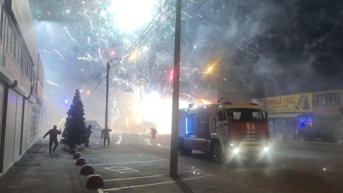 Rusya'da havai fiek fabrikasnda patlama: ok sayda itfaiye ve kurtarma ekibi gnderildi