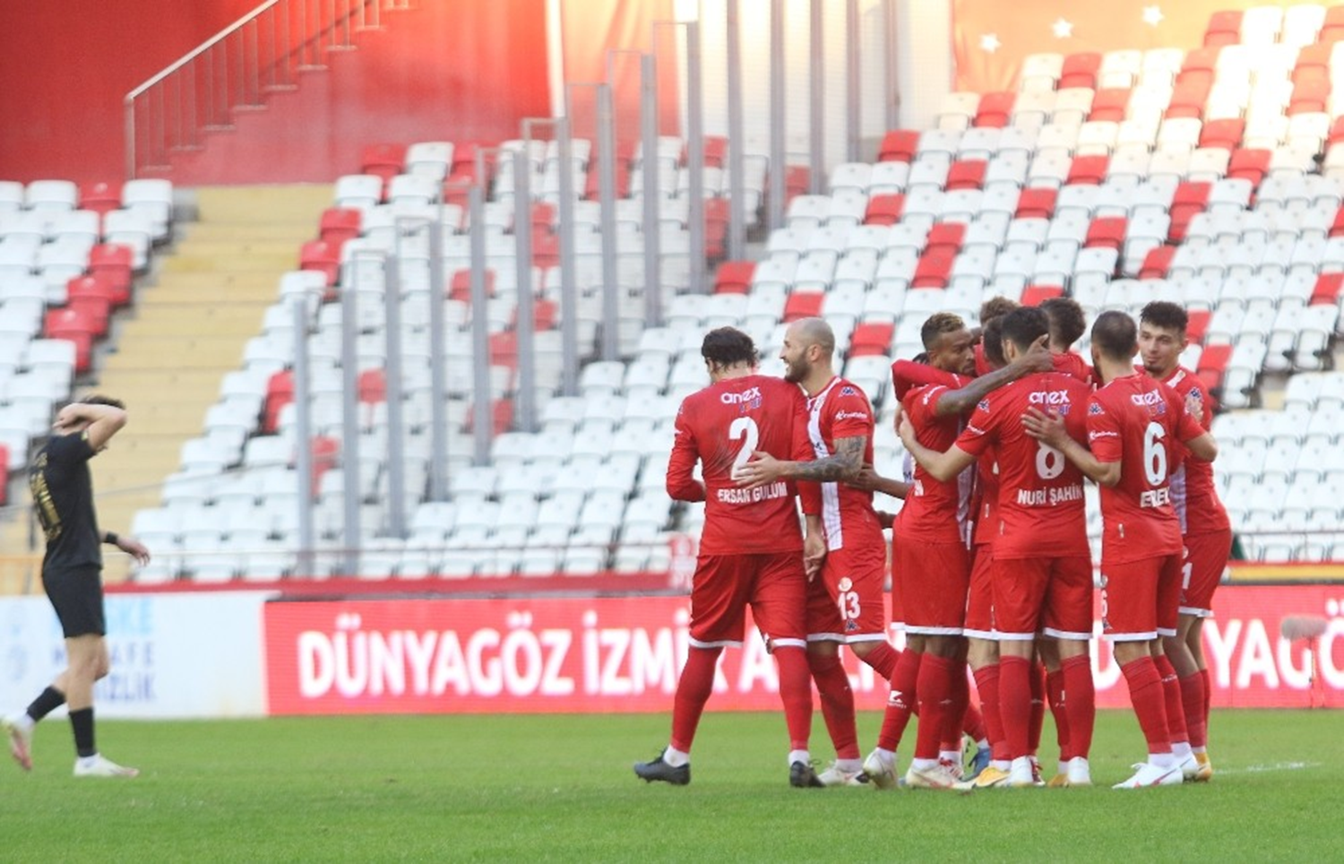 Antalyaspor'da 7 haftal�k hasret sona erdi