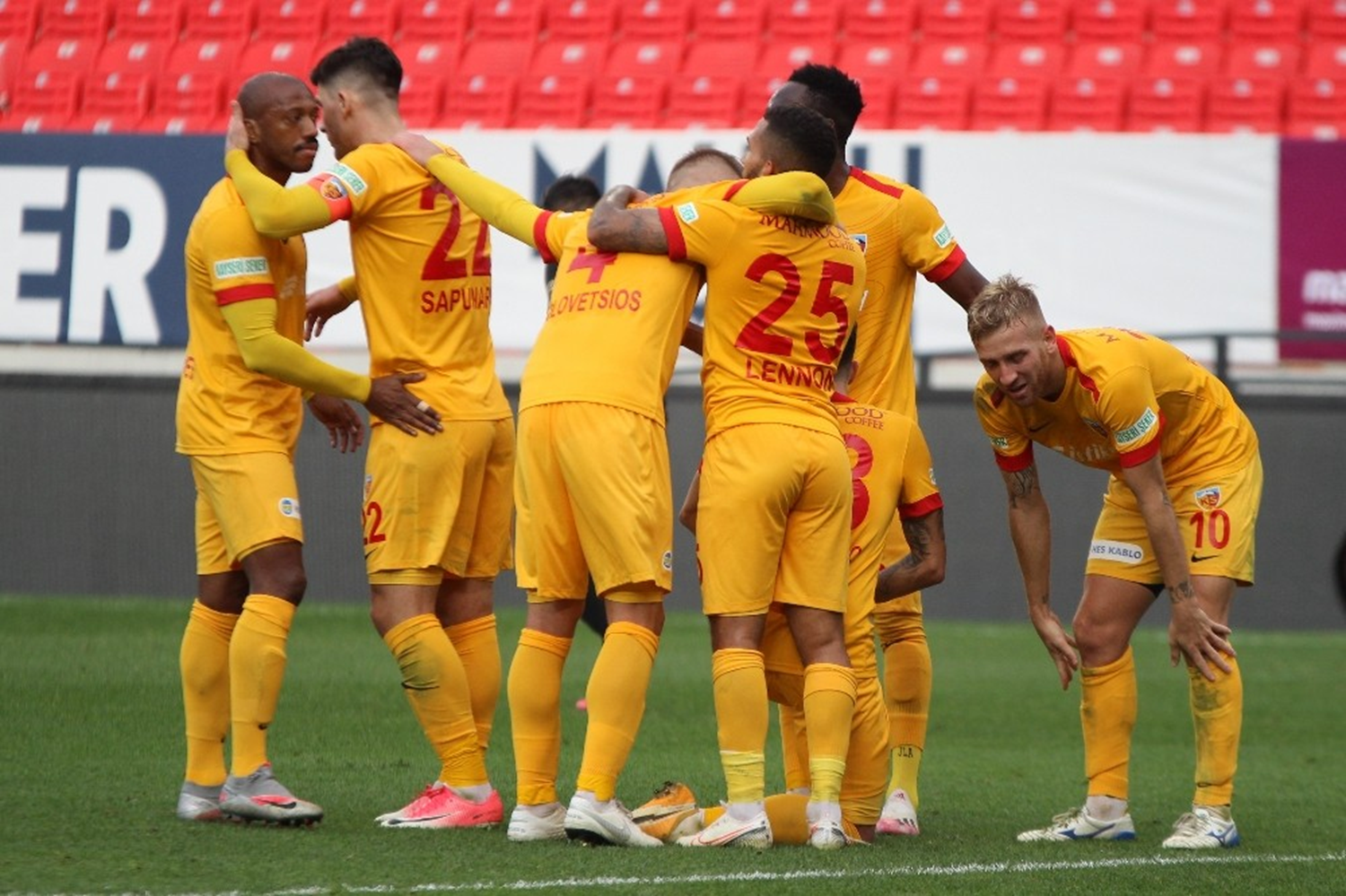 Kayserispor, Aybaba ile beraberli�e abone!