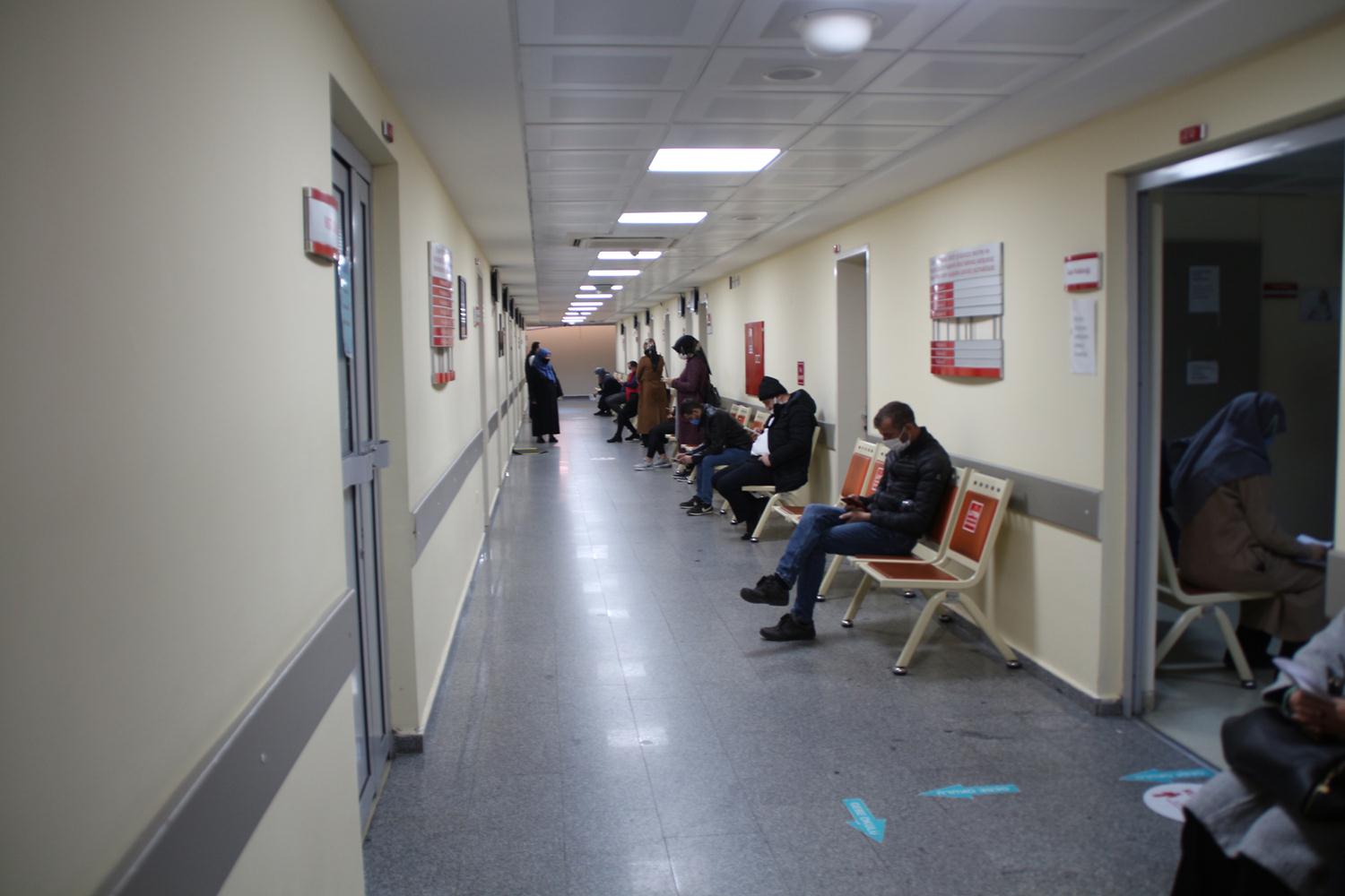 Koronavir�s vakalar� artt�, Rize'de randevulu muayene d�nemine ge�ildi