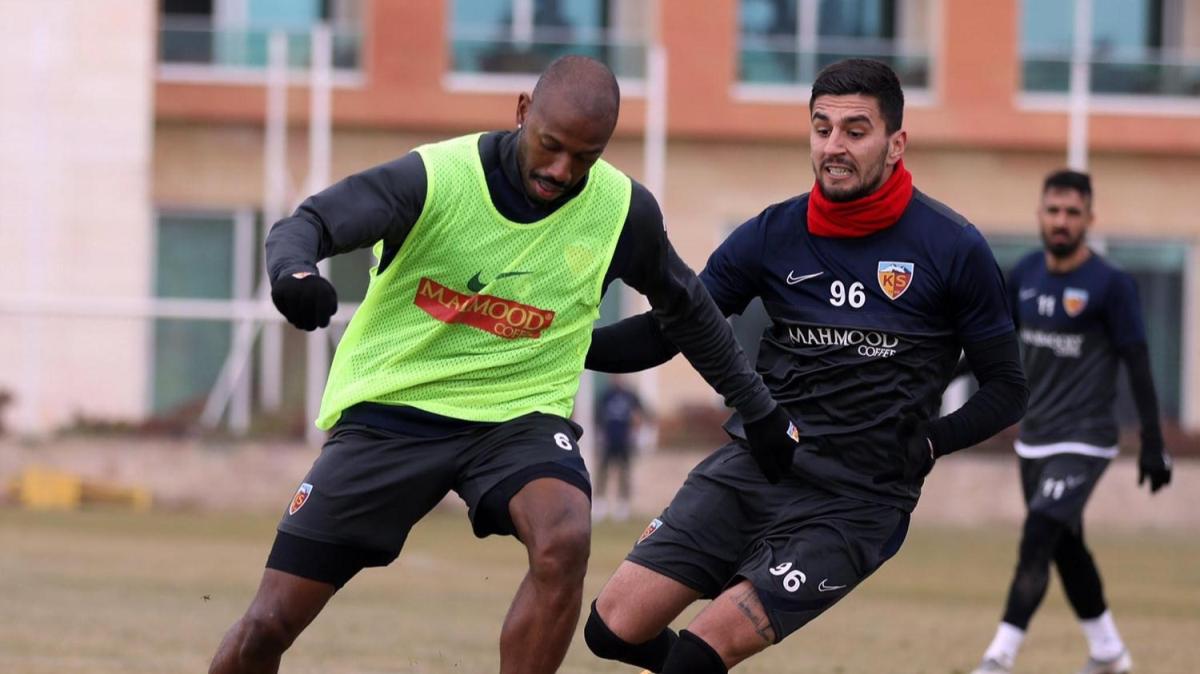Kayserispor'da Trabzonspor mesaisi devam ediyor