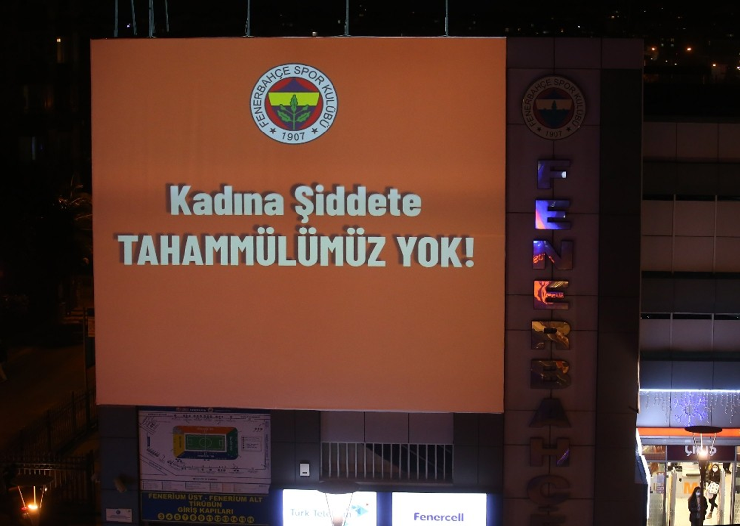 Fenerbah�e'den 'Kad�na �iddete tahamm�l�m�z yok' mesaj�