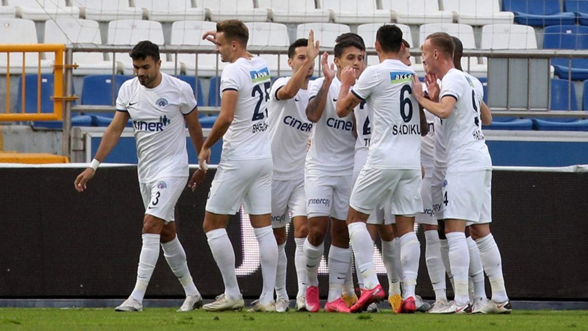 Kasmpaa, Denizlispor'u arlayacak