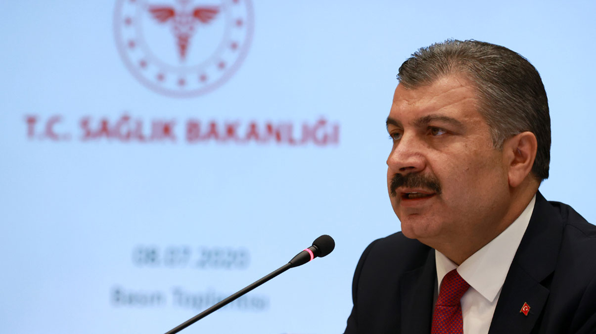 Bakan Koca'dan uyar�: A�� etkisini g�sterene kadar kendimizi koruyal�m