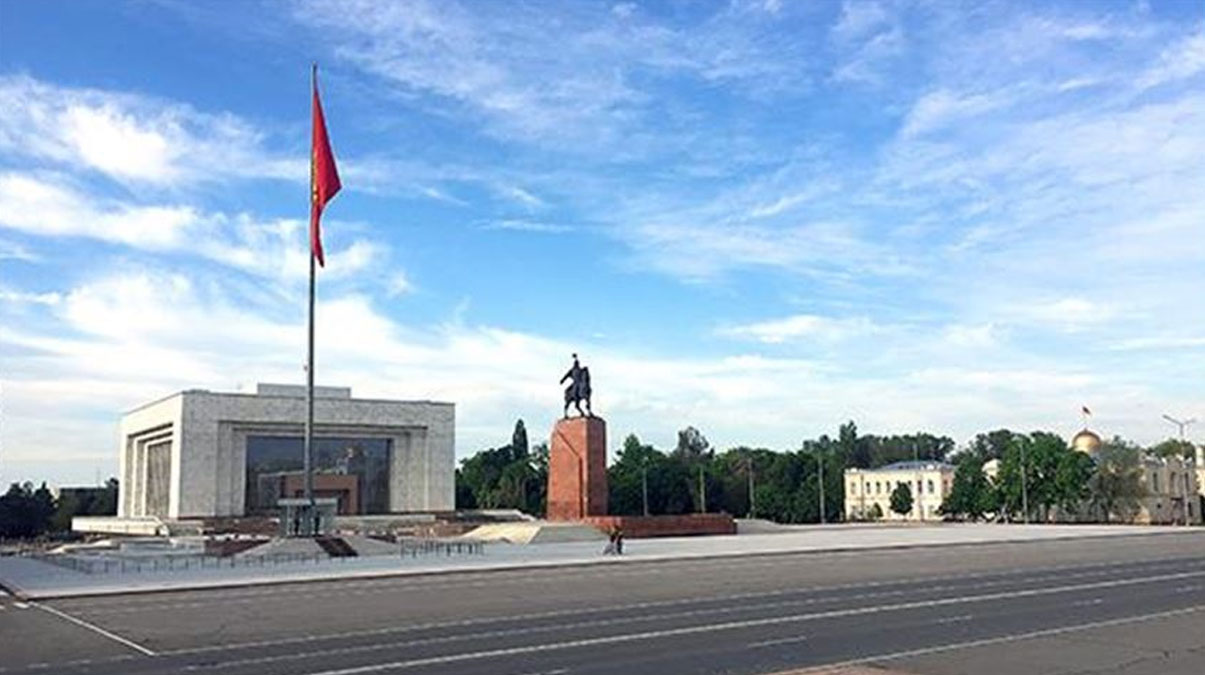 K�rg�zistan'da b�y�k referandum! Y�netim �ekli belirlenecek