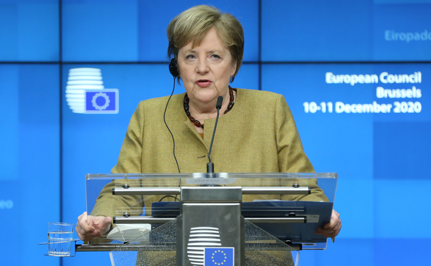 Merkel'den T�rkiye a��klamas�