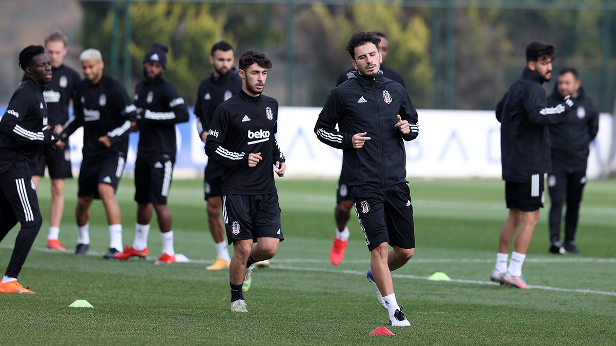 O�uzhan �zyakup'un 2. dalya heyecan�