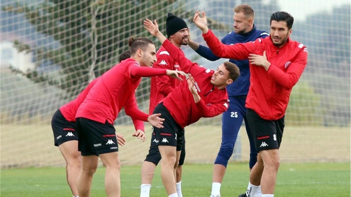 Antalyaspor'da 9 eksik