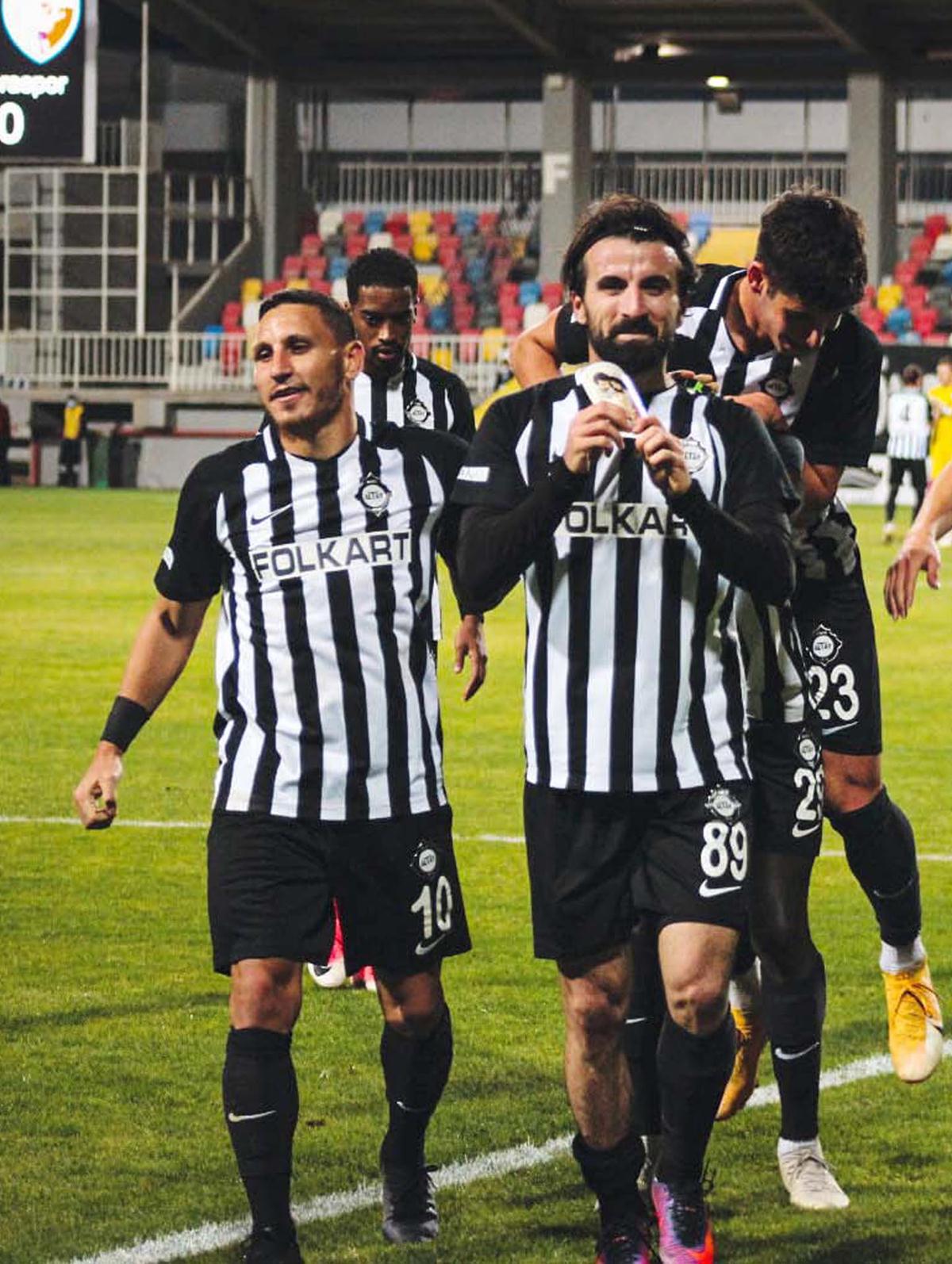 Altay, Akhisarspor ma��nda eski Akhisarl�lara g�veniyor