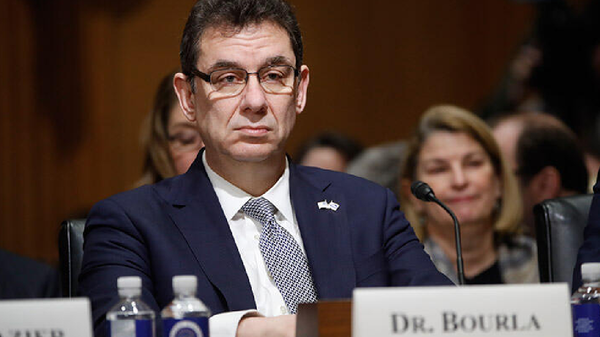 Pfizer CEO'su neden a�� olmad���n� a��klad�