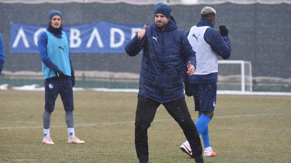 H�seyin �im�ir'in Erzurumspor'daki gelece�i Be�ikta� ma��na ba�l�