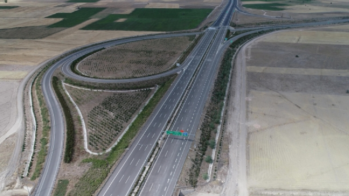 Merakla bekleniyordu: Bug�n hizmete giriyor! 4 saatlik mesafe 2 saate inecek