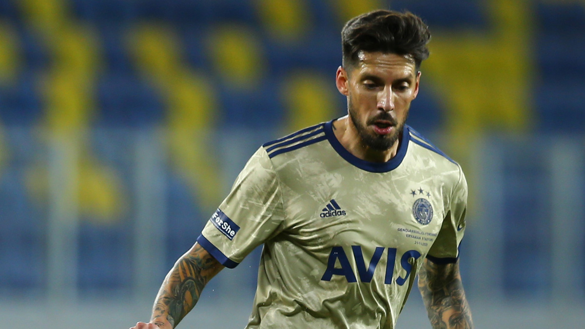 Fenerbah�e'de Jose Sosa antrenmanda yer almad�