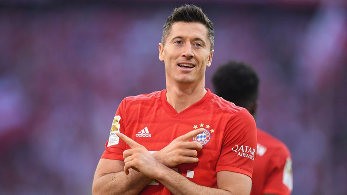 FIFA, y�l�n enlerini se�ti! Lewandowski y�l�n oyuncusu se�ildi