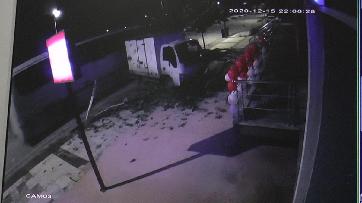 Freni boalan kamyon dehet sat